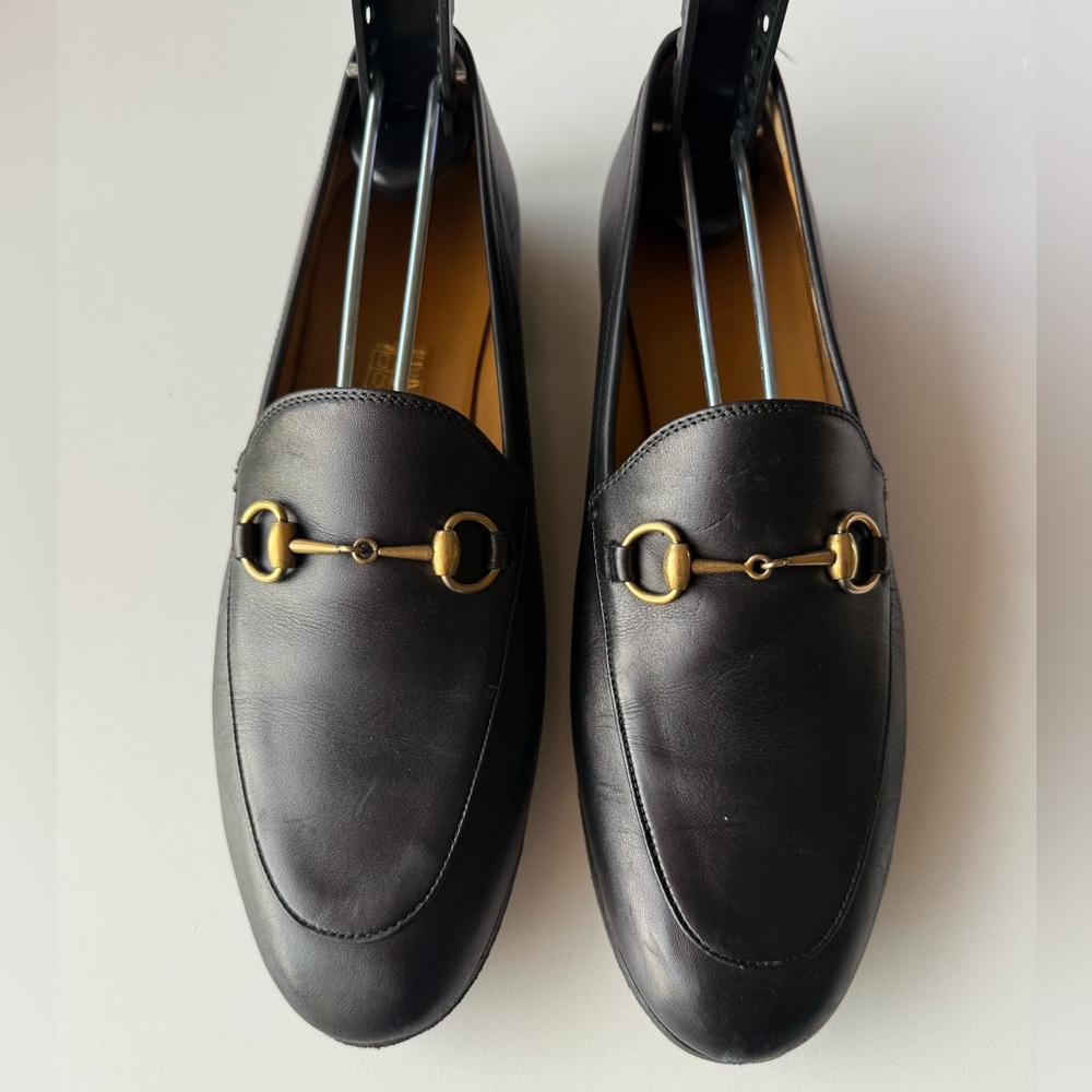 Gucci Classic Black Leather Jordaan Loafer, size 38